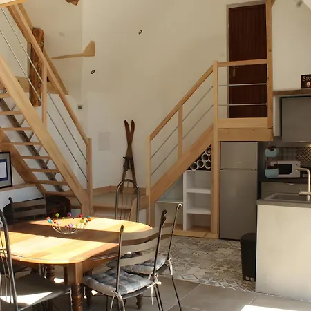 Au Balcon De L'obiou *